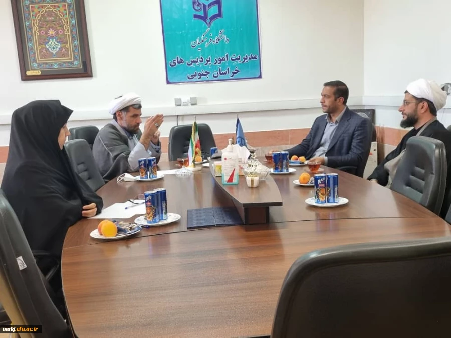 دیدار مشاور استاندار در روابط عمومی استانداری خراسان جنوبی با سرپرست مدیریت امور پردیسهای دانشگاه فرهنگیان  3
