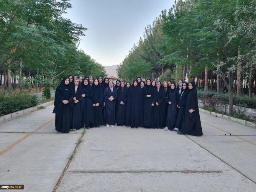 به مناسبت آغاز هفته بازدید از قلعه توسط دانشجویان خواهر 2