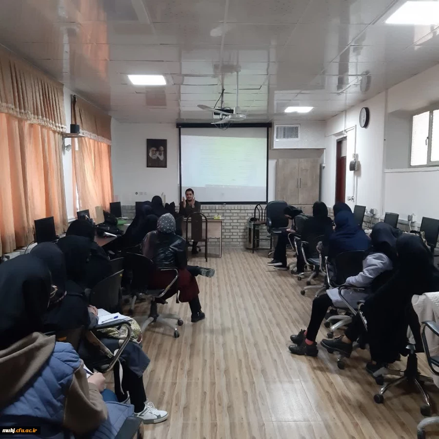 برگزاری کارگاه آموزشی راهبردهای جستجو در اینترنت به مناسبت هفته کتاب و کتابخوانی 4