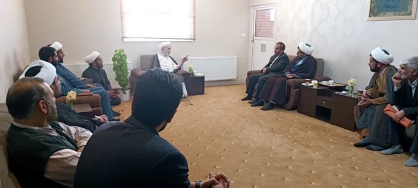 سرپرست مدیریت امور پردیس های دانشگاه فرهنگیان خراسان جنوبی با حجت الاسلام والمسلمین قرائتی دیدار و گفتگو کرد 2