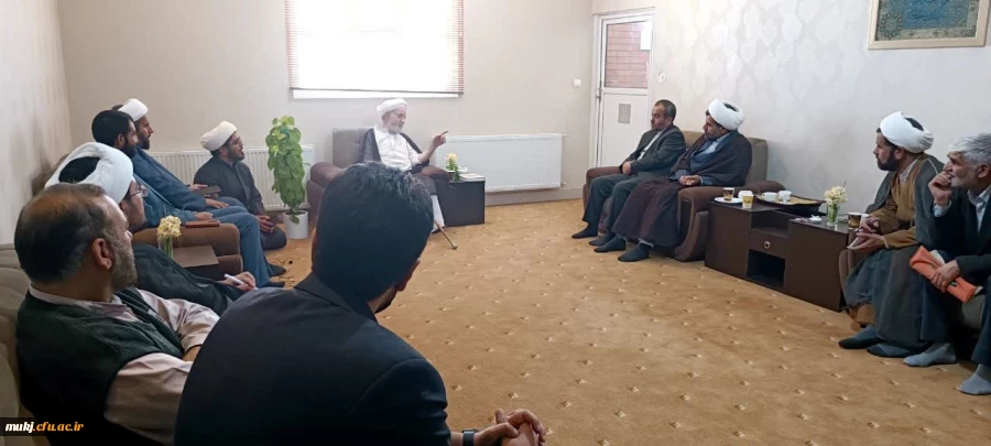 سرپرست مدیریت امور پردیس های دانشگاه فرهنگیان خراسان جنوبی با حجت الاسلام والمسلمین قرائتی دیدار و گفتگو کرد 2
