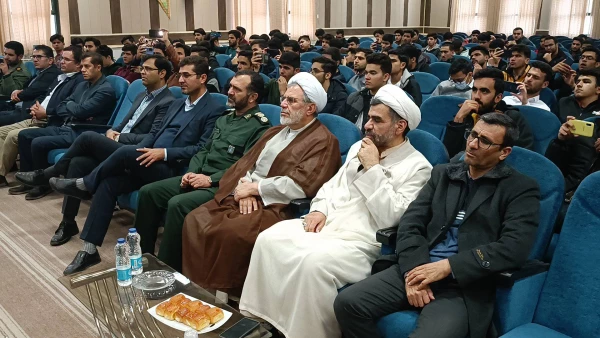 مراسم جشن دهه فجر و پیروزی شکوهمند انقلاب درساختمان شماره ۲ پردیس شهید باهنر (قاین) 2