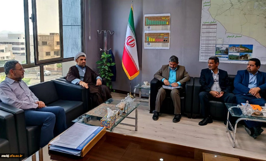 دیدار سرپرست پردیس های دانشگاه فرهنگیان خراسان جنوبی با مدیر کل نوسازی تجهیز و توسعه مدارس استان  2