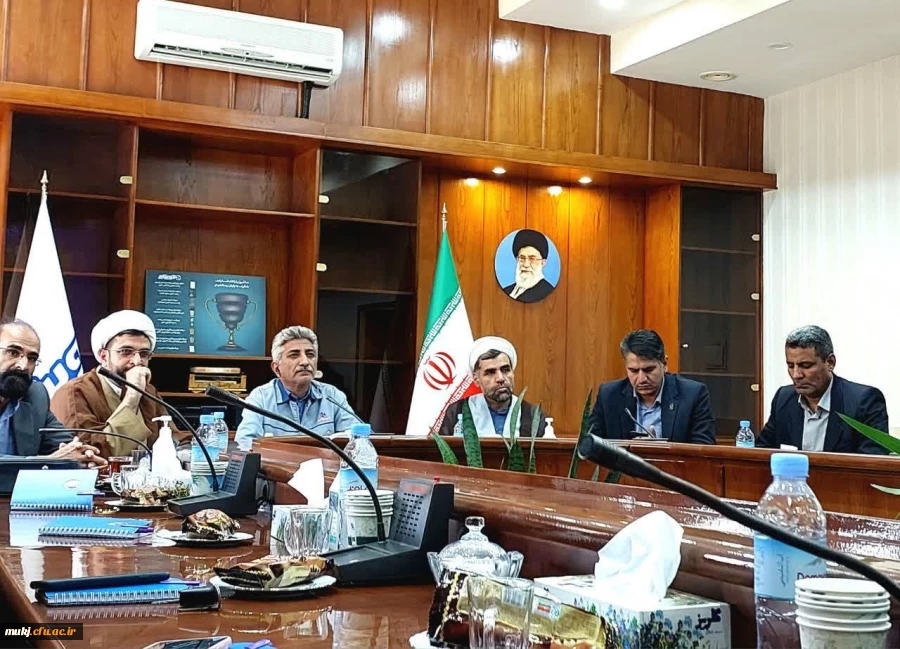 بازدید سرپرست، معاونین، کارکنان و جمعی از دانشجویان دانشگاه فرهنگیان خراسان جنوبی از شرکت کویر تایر 3