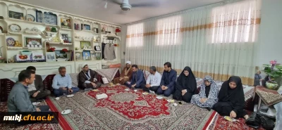 دیدارسرپرست دانشگاه فرهنگیان خراسان جنوبی با خانواده شهید فرهنگی مسعود اکبری در شهرستان سربیشه
