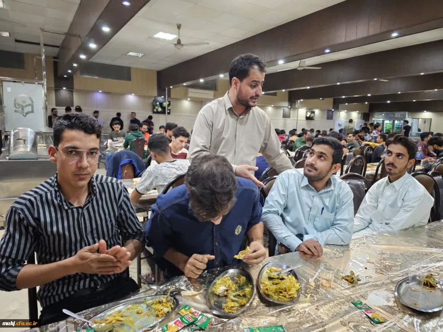 بازدید رئیس امور پردیس های دانشگاه فرهنگیان از سلف سرویس پردیس شهید باهنر بیرجند 3