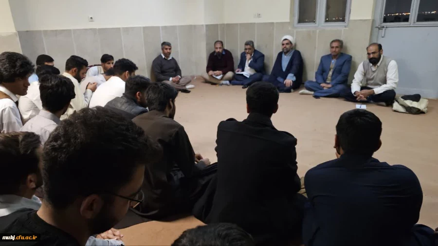 نشست صمیمی رئیس امور پردیس های دانشگاه فرهنگیان خراسان جنوبی با دانشجومعلمان پردیس شهید باهنر  2