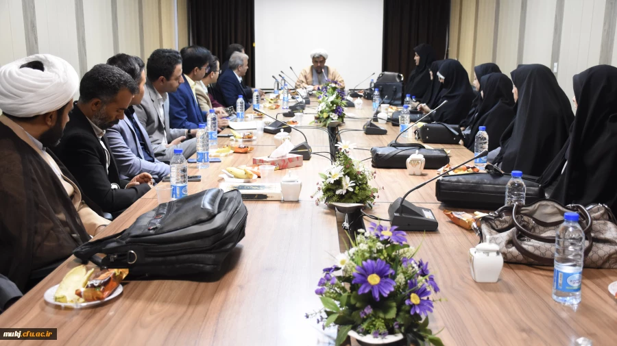 دیدار نوروزی اعضای هیئت علمی با اکبری مطلق رئیس امور پردیس های دانشگاه فرهنگیان استان خراسان جنوبی 4