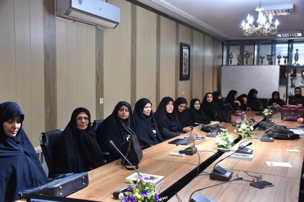 دیدار نوروزی اعضای هیئت علمی با اکبری مطلق رئیس امور پردیس های دانشگاه فرهنگیان استان خراسان جنوبی 5