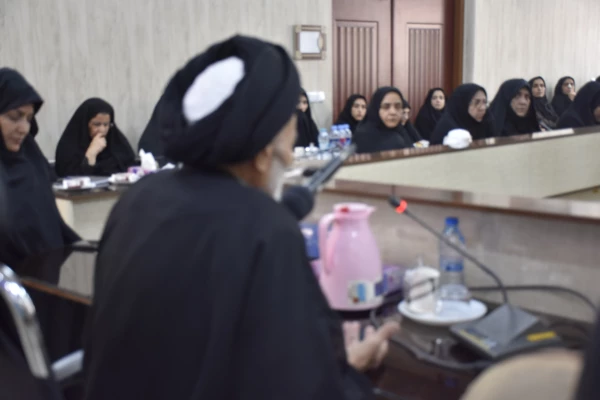 دیدار صمیمانه یِ آیت الله عبادی نماینده ولی فقیه در استان خراسان جنوبی به مناسبت ولادت حضرت معصومه (س) و روز دختر با کارکنان، اساتید و دانشجومعلمان دانشگاه فرهنگیان خراسان جنوبی  13