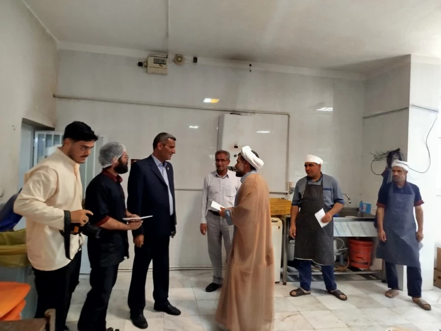 تقدیر از کارگزاران بخش خدمات ( طبخ و توزیع ) در پردیس شهید باهنر 3