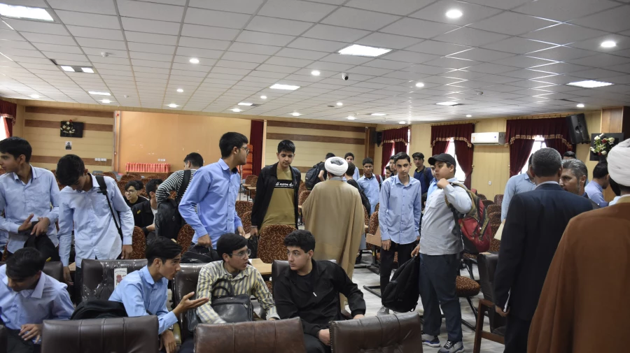 اردو و بازدید علمی دانش آموزان دبیرستان متوسطه دوم پسرانه صدرا از پردیس شهید باهنر 4