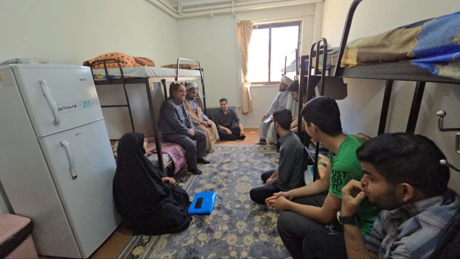 حضور مدیریت امور پردیس های دانشگاه فرهنگیان خراسان جنوبی در سراهای خوابگاهیِ مرکز آموزش عالی شهید مدرس قائن 3