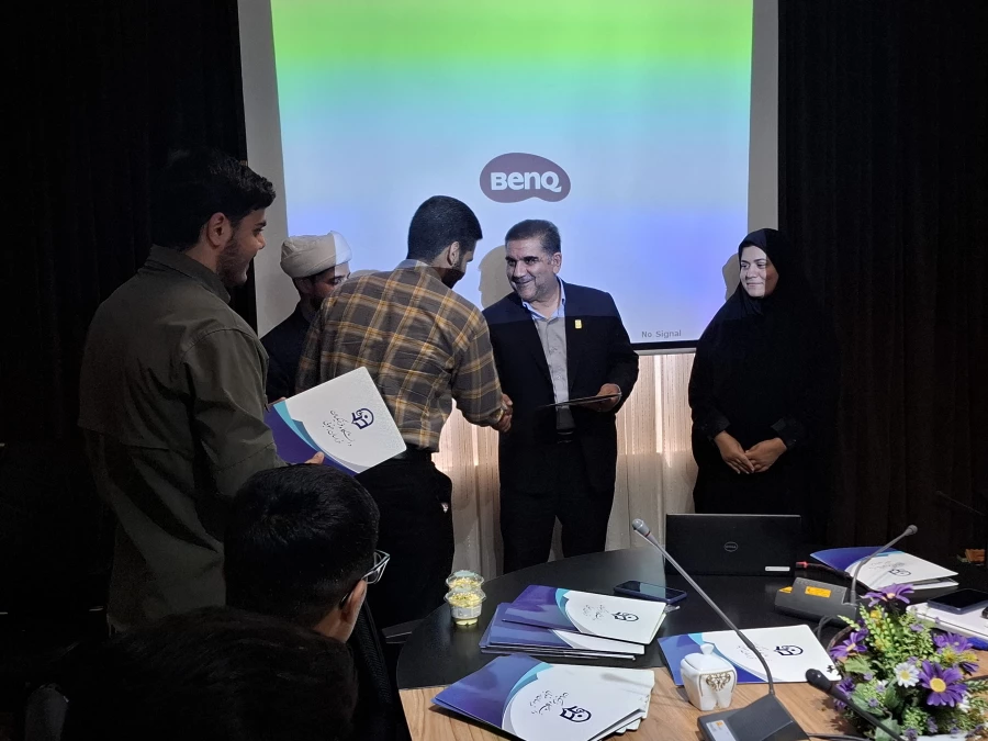 روز ارتباطات و روابط عمومی فقط یک برگه در تقویم نیست؛ یک فصل از هنر، دانش و منش است  دکتر اکبری مطلق 3