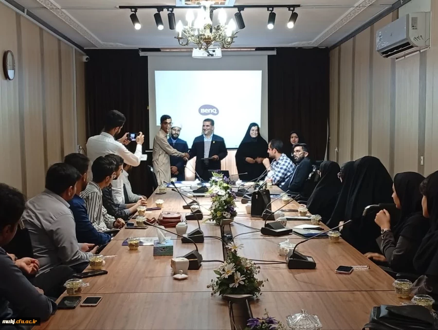 روز ارتباطات و روابط عمومی فقط یک برگه در تقویم نیست؛ یک فصل از هنر، دانش و منش است  دکتر اکبری مطلق 11