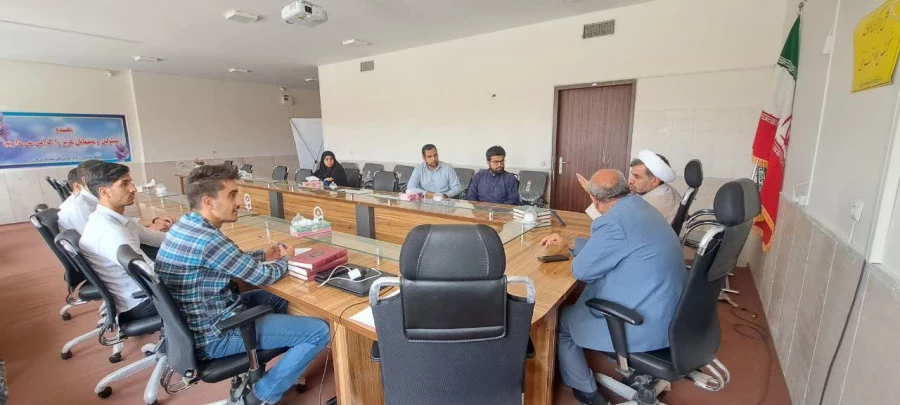 برنامه  ریزی و تصمیم  گیری در مورد طرح  ها و برنامه  های قرآنی در مرکز شهید مدرس قاین 3